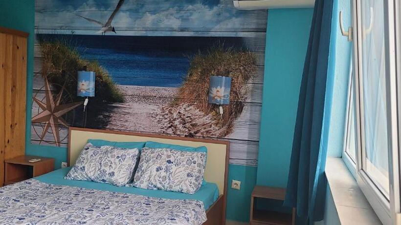 شقة غرفة واحدة, Guest House Chalakov