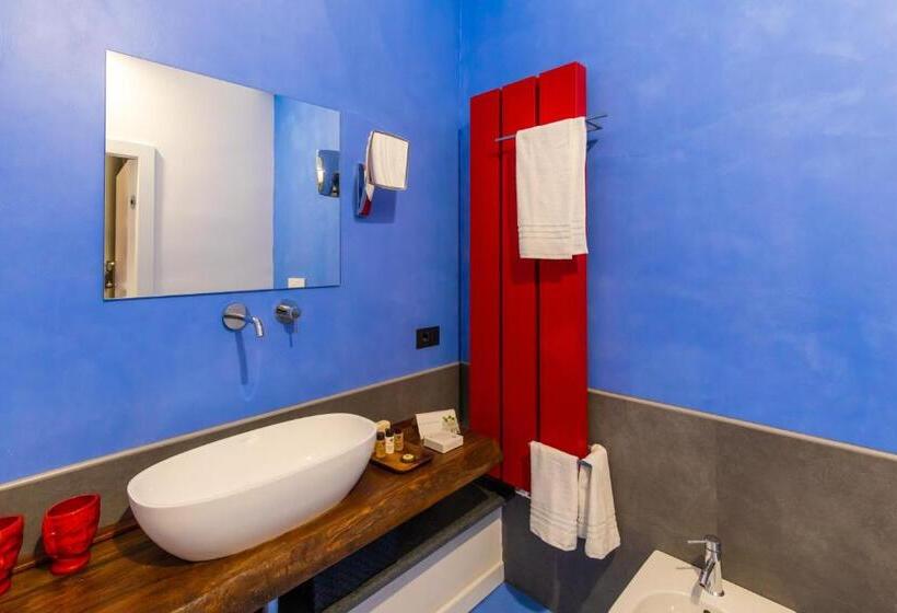 Suite with Terrace, Amana