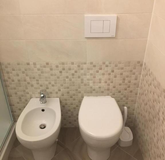 舒适三人间, Bebarcobalenogallipoli