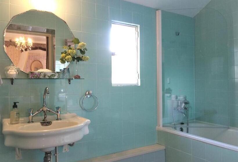 标准房带园景, Château De La Vernède, La Grande Vernède