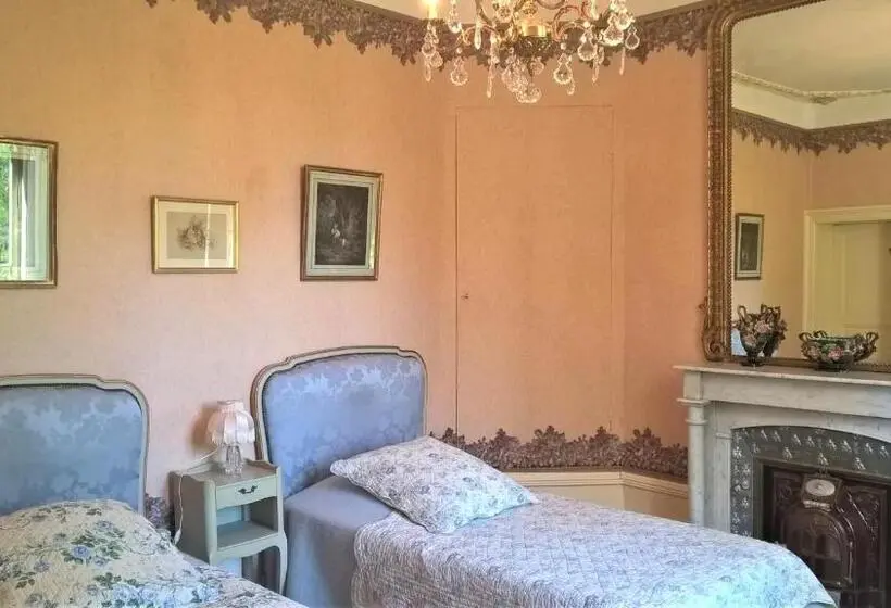 ガーデンビュースーペリアールーム, Château De La Vernède, La Grande Vernède