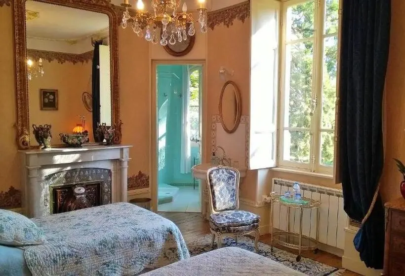 ガーデンビュースーペリアールーム, Château De La Vernède, La Grande Vernède