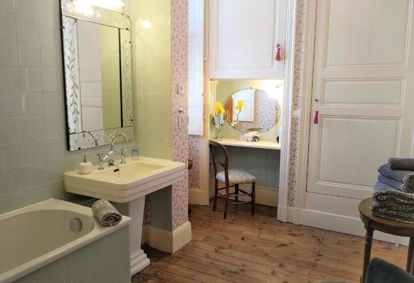 标准间, Château De La Vernède, La Grande Vernède