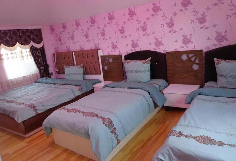 3 Bedroom Suite, Tubram S Ailəvi Qonaq Evi