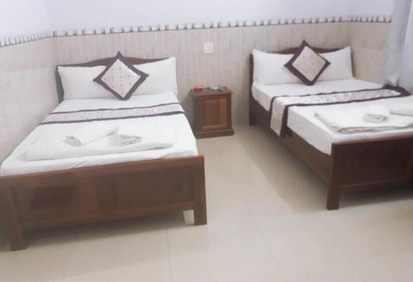 اتاق استاندارد با بالکن, Minh Minh