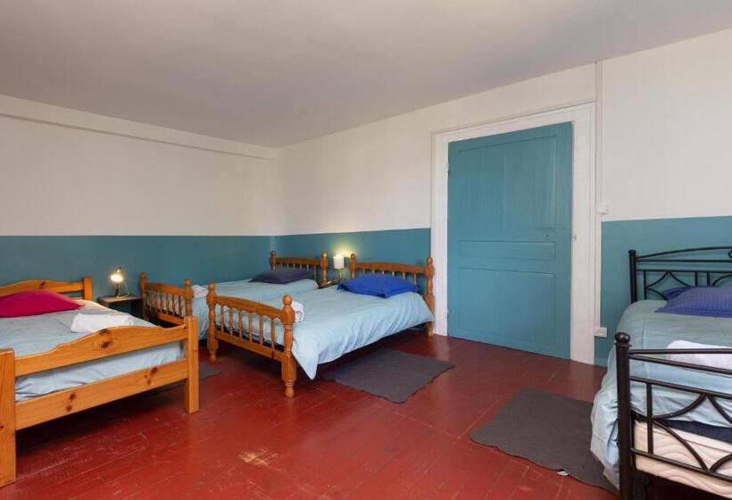 تختخواب در اتاق مشترک, Le Grand Yote