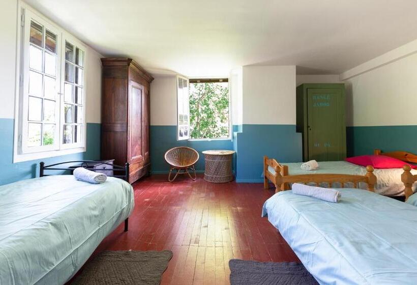 تختخواب در اتاق مشترک, Le Grand Yote