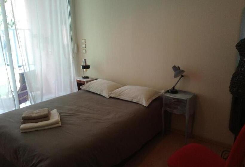 스탠다드 스튜디오 정원 전망, Chambre Condamine Spa