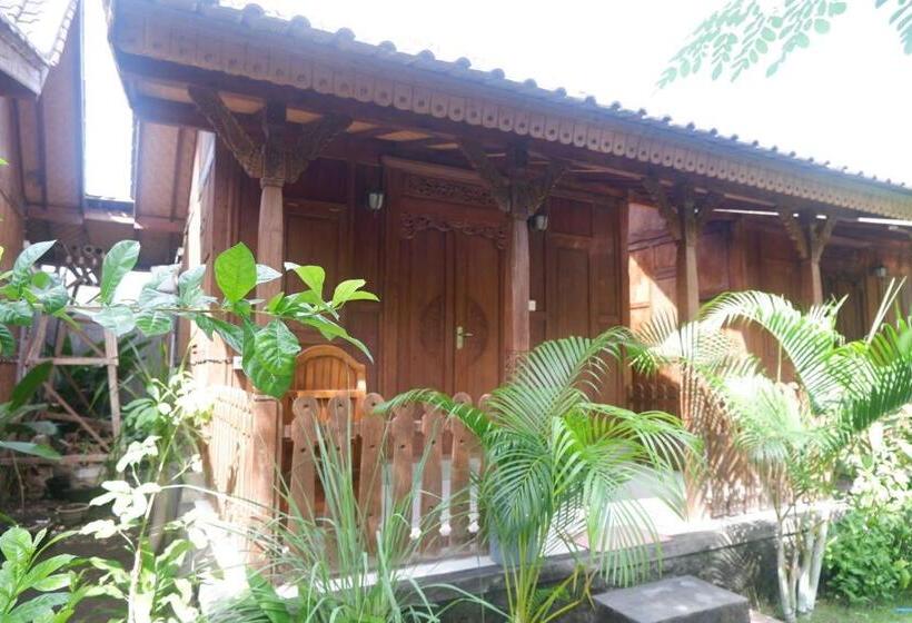 בקתה סטנדרטית, Satria House Amed