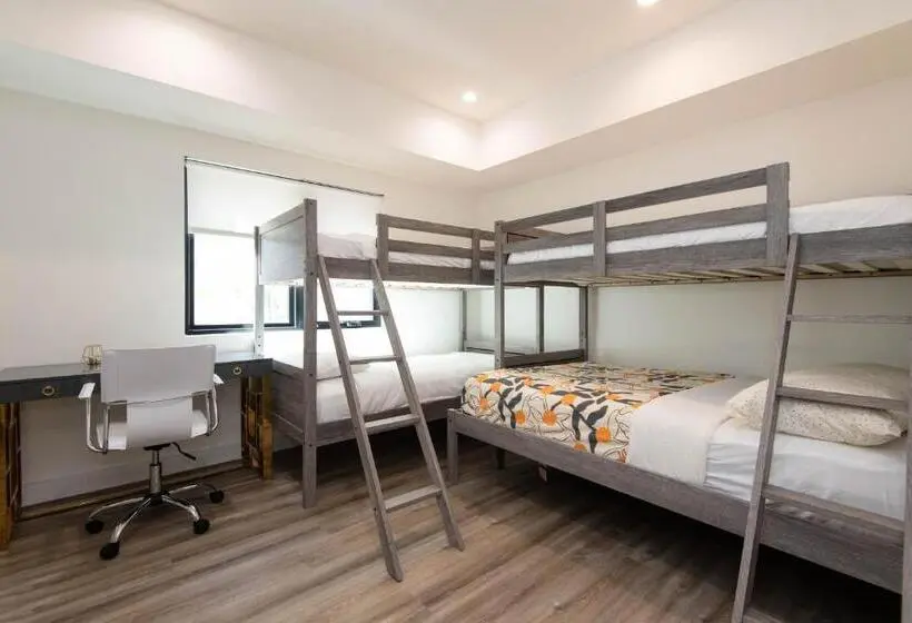 ３ベッドルームアパートメント, Regency Modern Apartments