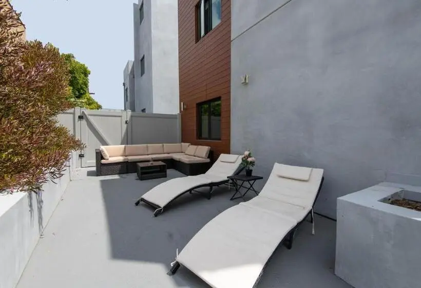 ３ベッドルームアパートメント, Regency Modern Apartments
