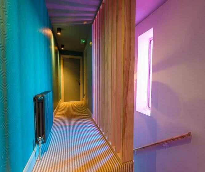 חדר דלוקס, The Sheppey