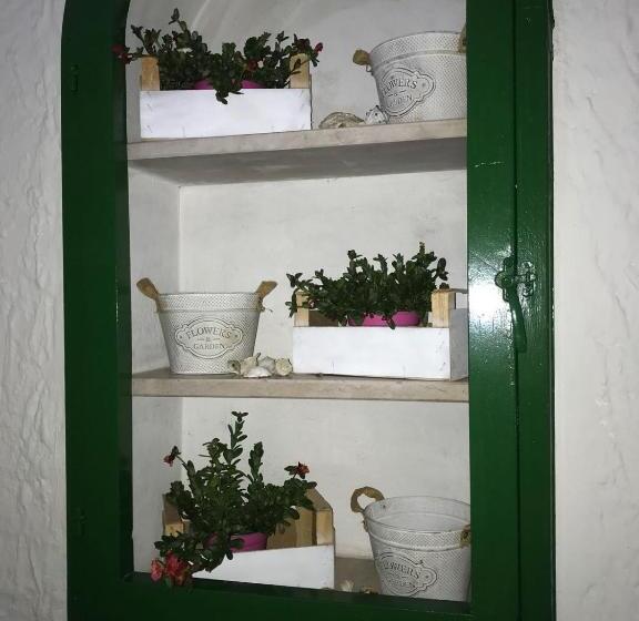 디럭스 룸, Il Canto Delle Sirene