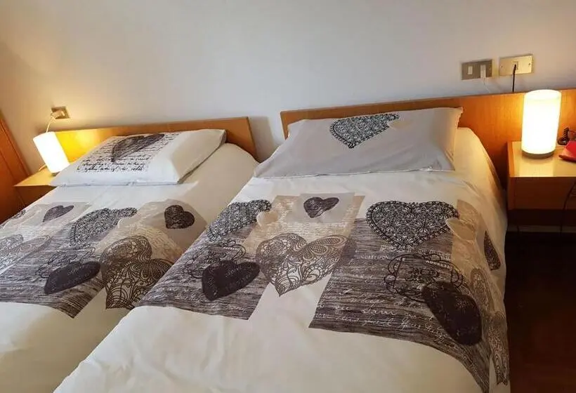 スタンダードトリプルルーム, Albergo Posta