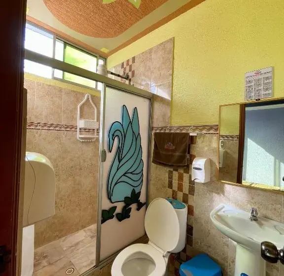 スタンダードルーム, Hostal R. Williams