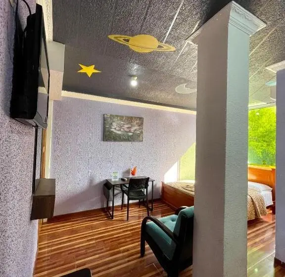 スタンダードルーム, Hostal R. Williams