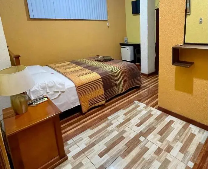 スタンダードシングルルーム, Hostal R. Williams