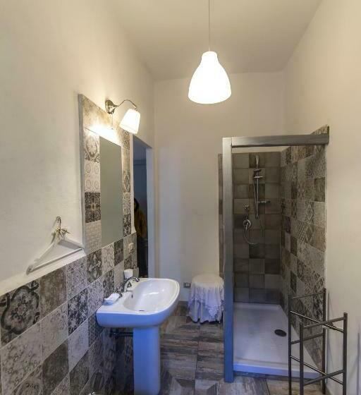 スタンダードルーム, Zabbara