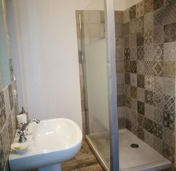 スタンダードルーム, Zabbara