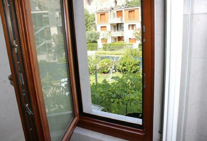 标准间带阳台, Villa Marina