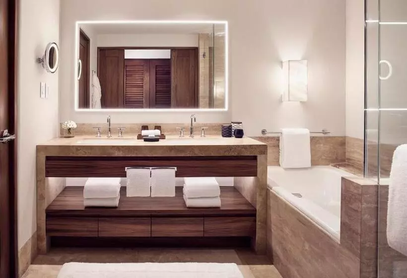２ダブルベッドのスタンダードルーム, Four Seasons Resort Punta Mita