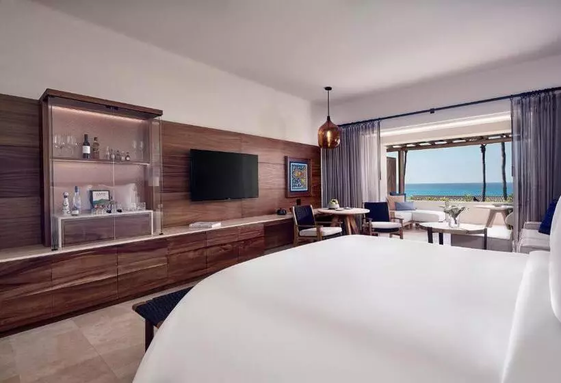 オーシャンビューのプレミアムルーム。, Four Seasons Resort Punta Mita