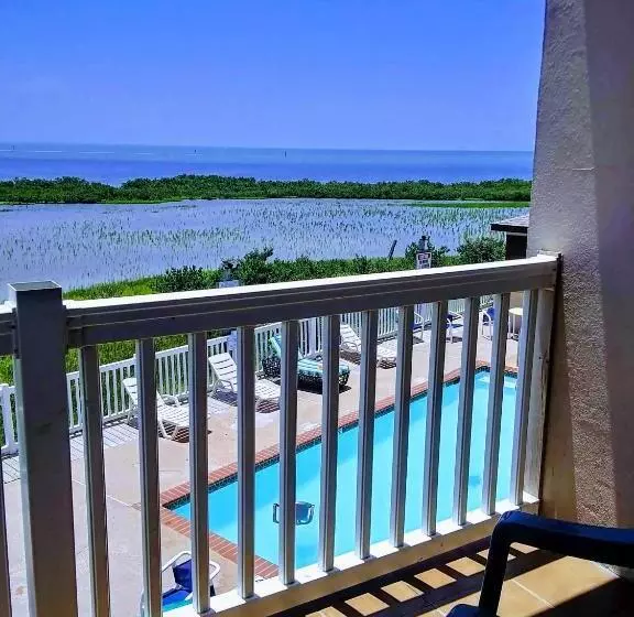 ２ダブルベッドのスタンダードルーム, Blue Bay Inn And Suites