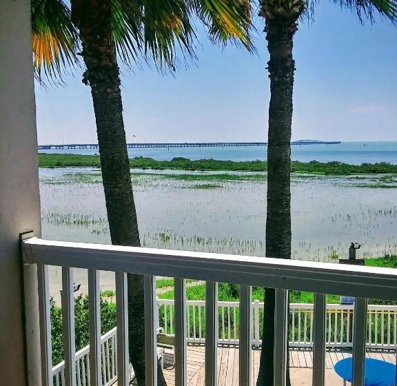 ２ダブルベッドのスタンダードルーム, Blue Bay Inn And Suites