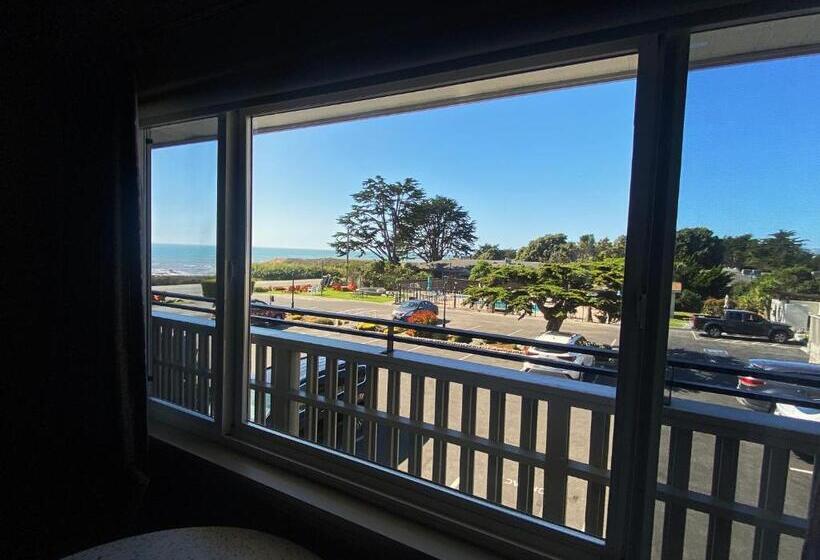 带大床的标准间, Castle Inn