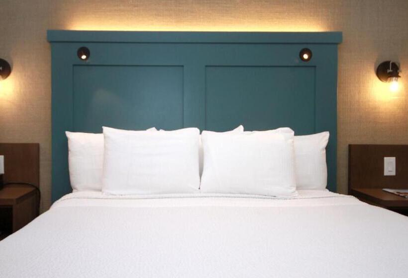 带海景的标准房, Castle Inn