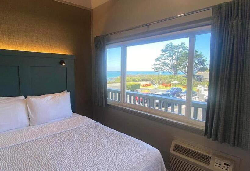 带海景的标准房, Castle Inn