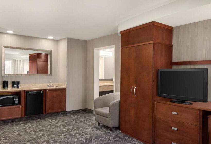 جناح سرير كينج, Courtyard By Marriott Potomac Mills Woodbridge
