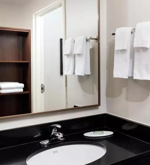 身障者適用キングサイズベッドルーム, Fairfield Inn & Suites By Marriott Jacksonville