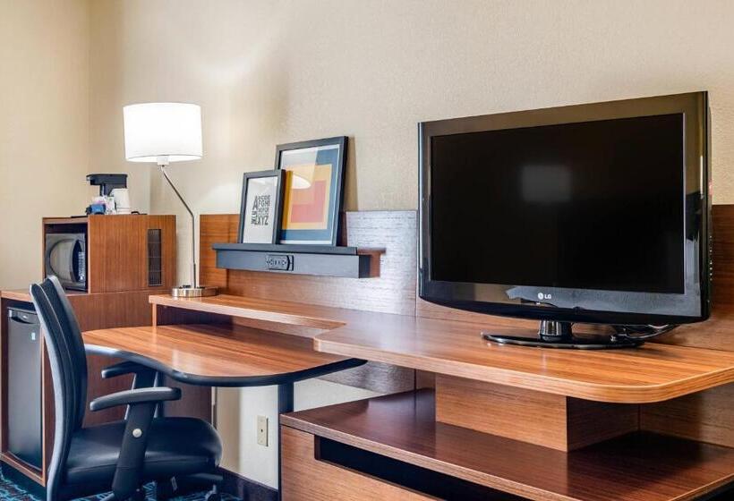 غرفة قياسية لذوى الاحتياجات الخاصة, Garner Hotel Macon West, An Ihg