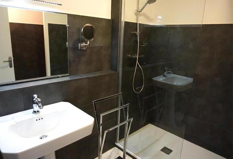 Quarto Triplo Estandar, Hôtel Le Glacier