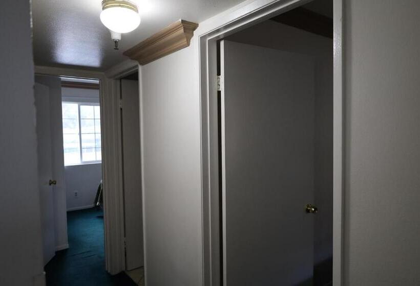 디럭스 패밀리 룸, Lambert Inn