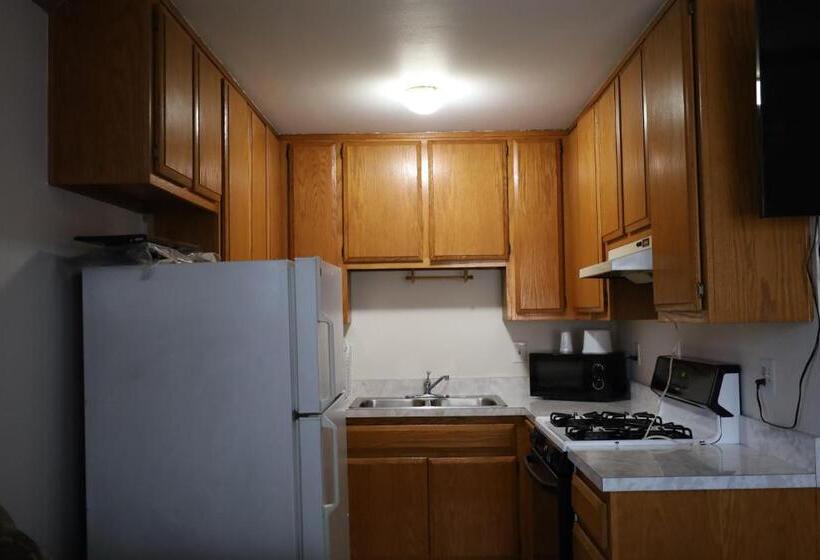 디럭스 패밀리 룸, Lambert Inn