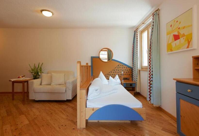 スタンダードシングルルーム, Liebe Sonne