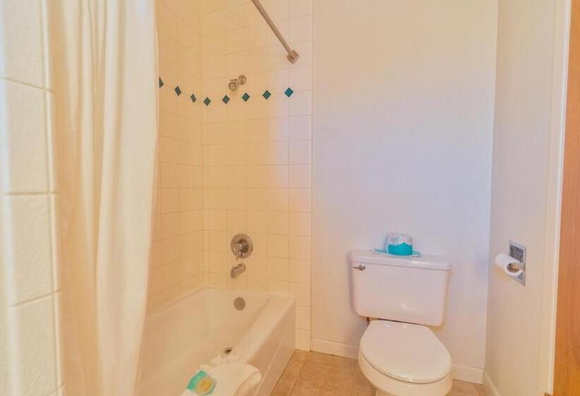 חדר סטנדרט עם מיטת קינג, Mariposa Lodge