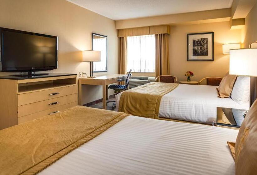Номер Стандарт, Monte Carlo Inn & Suites Downtown Markham