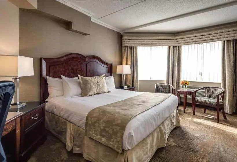 سوئیت با تخت بزرگ, Monte Carlo Inn & Suites Downtown Markham