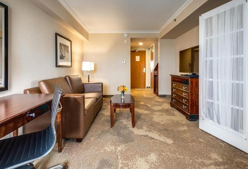 جناح ديلوكس سرير كينج, Monte Carlo Inn & Suites Downtown Markham