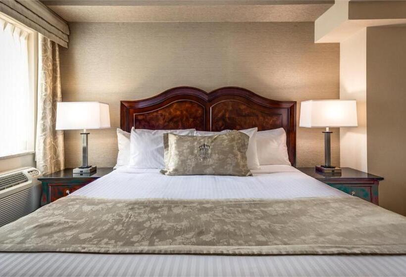 جناح ديلوكس سرير كينج, Monte Carlo Inn & Suites Downtown Markham