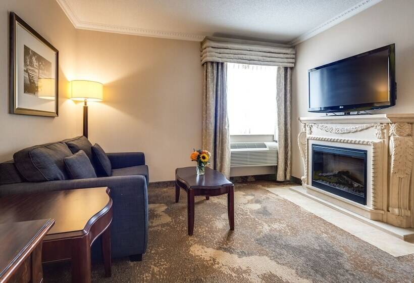 جناح, Monte Carlo Inn & Suites Downtown Markham