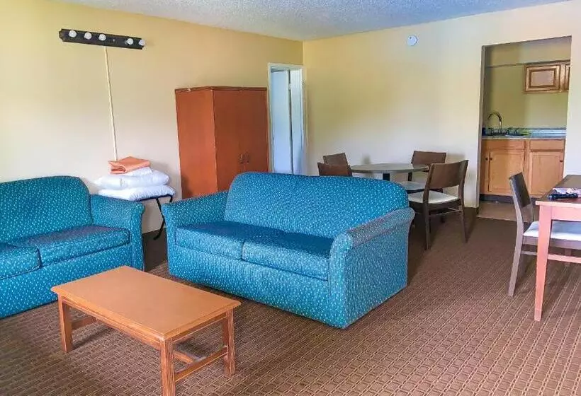 スイート（家族用）, Red Carpet Inn Kinston