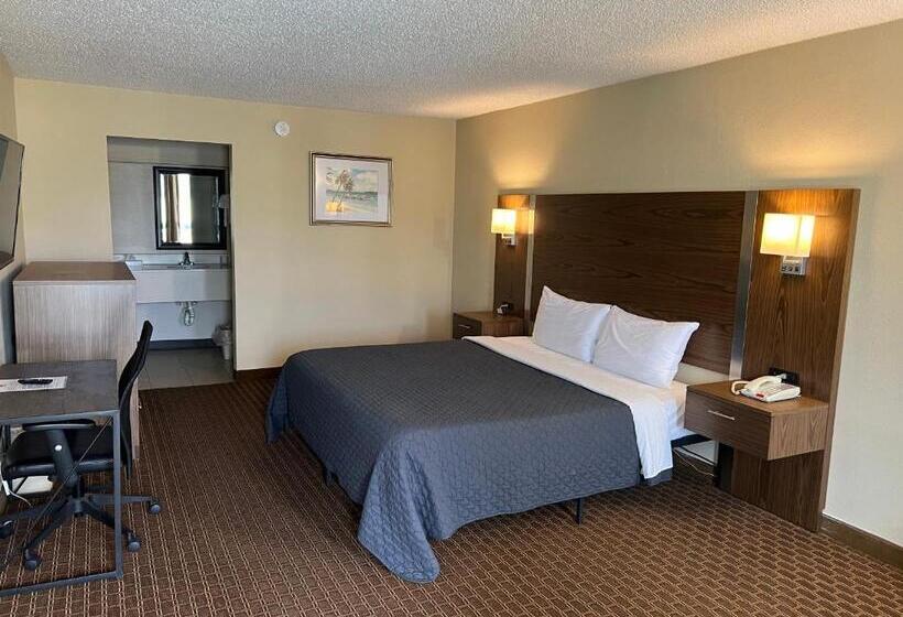 غرفة ديلوكس عائلية, Red Carpet Inn Kinston