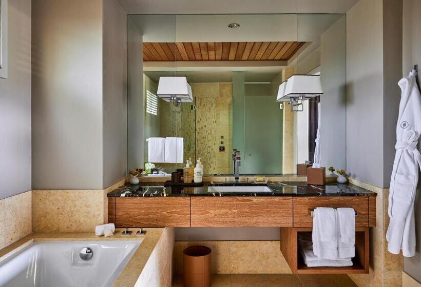 جناح جونيور مزوَّد بشرفة, Rosewood Sand Hill