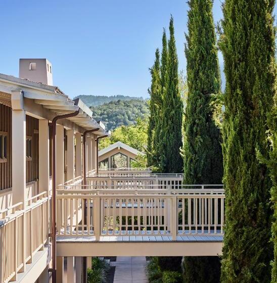 Четырехместный Номер Стандарт, Rosewood Sand Hill