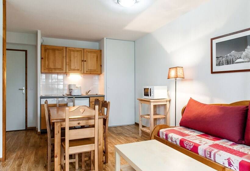 スタンダードスタジオ, Résidence Le Bois De La Reine