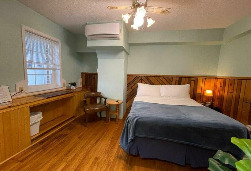 Номер Стандарт, Skyline Village Inn